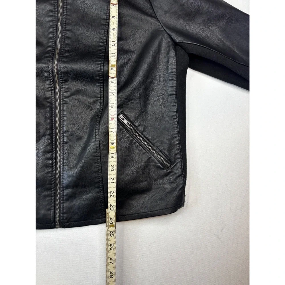 Torrid Womens Black Faux Leather Moto Jacket Ribbed Detail Plus Size 2 (18-20)